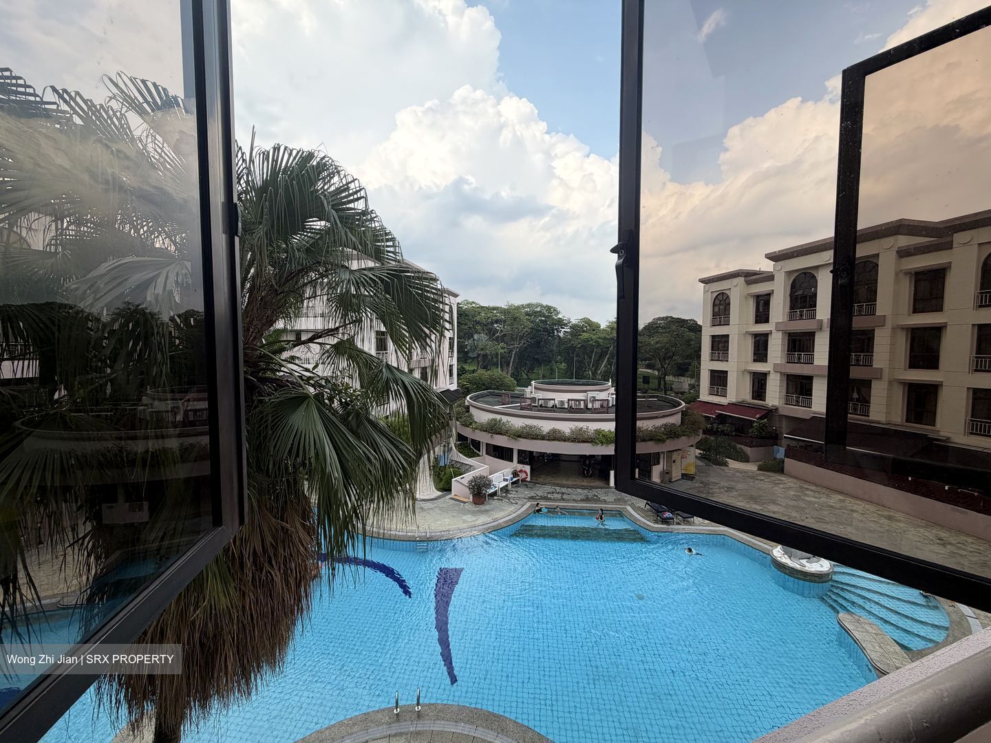 Seletaris (D27), Condominium #558807711